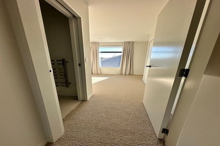 Photo of property in 2/65 Strathmore Avenue, Strathmore Park, Wellington, 6022