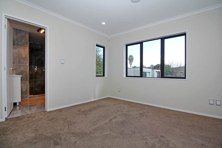 Photo of property in 14 Plunket Avenue, Petone, Lower Hutt, 5012