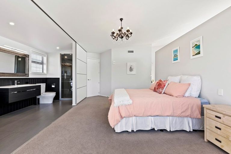Photo of property in 8 Oceania Sands Way, Papamoa Beach, Papamoa, 3118