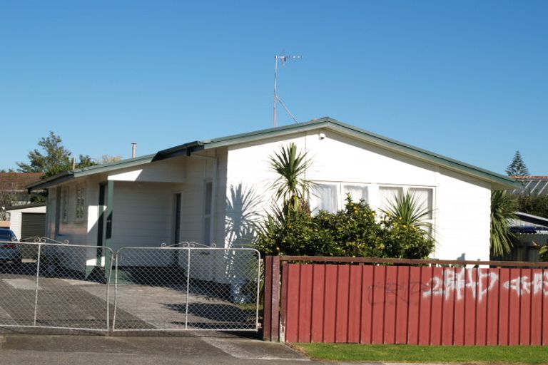 Photo of property in 30 Ferguson Street, Mangere East, Auckland, 2024