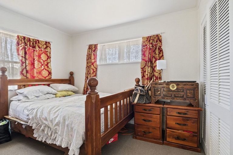 Photo of property in 16 Halswell Street, Mangere East, Auckland, 2024