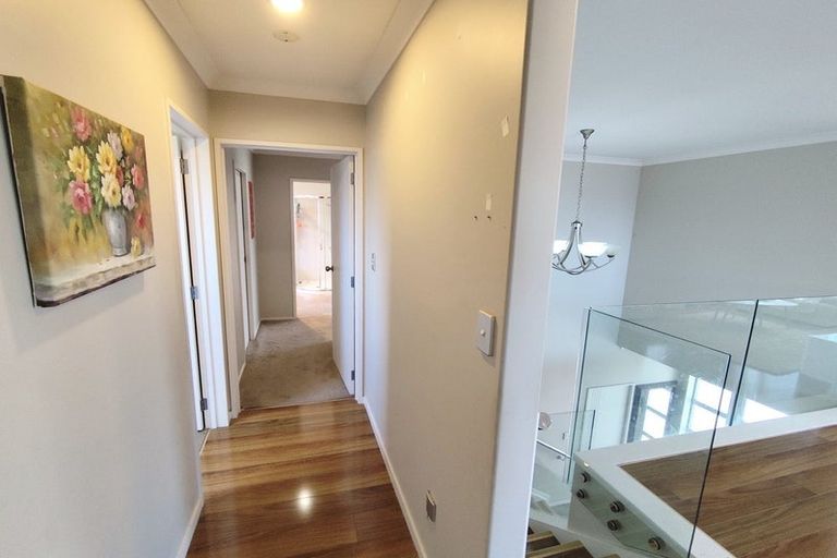 Photo of property in 1a Marina View Drive, Hobsonville, Auckland, 0618