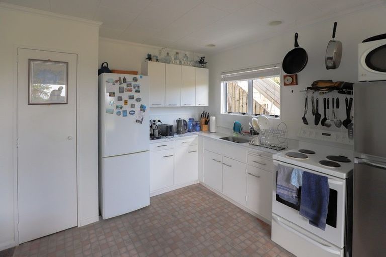 Photo of property in 13 Herea Avenue, Motuoapa, 3382