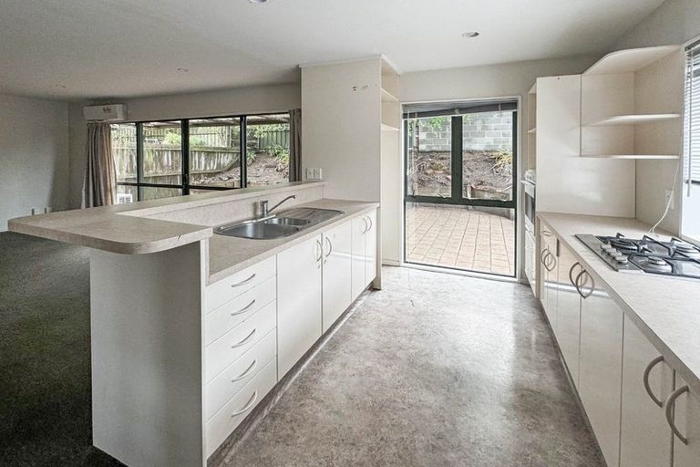 Photo of property in 4/2 Brittan Street, Linwood, Christchurch, 8011