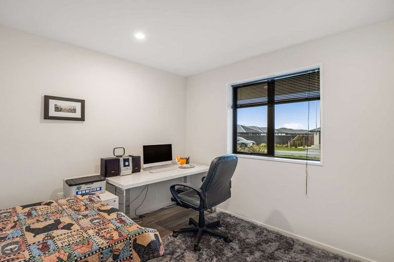 Photo of property in 4 Greenwood Place, Amberley, 7410