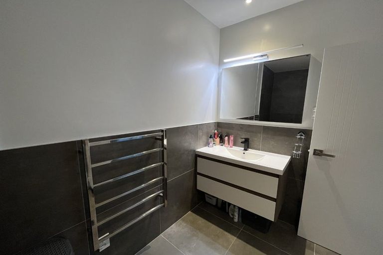 Photo of property in 15b Waka Ama Road, Karaka, Papakura, 2113