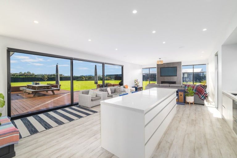 Photo of property in 5 Braeburn Crescent, Swannanoa, Kaiapoi, 7692