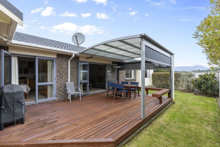 Photo of property in 64 Branch Road, Highlands Park, New Plymouth, 4312