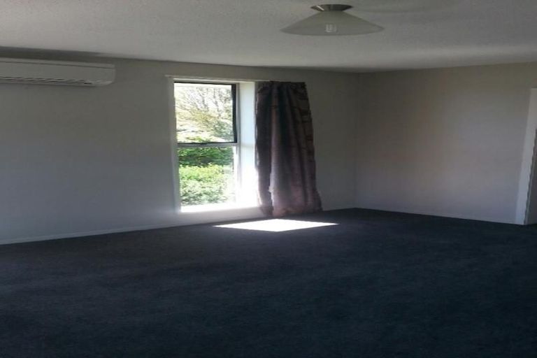 Photo of property in 1/21 Wyatt Place, Russley, Christchurch, 8042