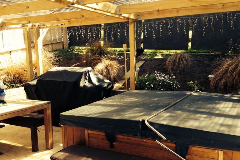 Photo of property in 18 Rata Avenue, Huntly, 3700