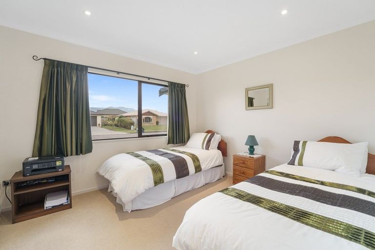 Photo of property in 35 Regent Drive, Paraparaumu Beach, Paraparaumu, 5032