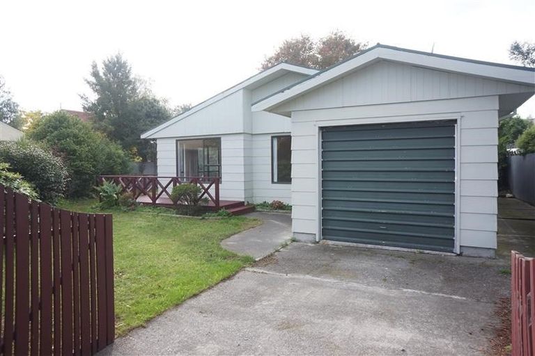Photo of property in 12 Hegan Place, Rangiora, 7400