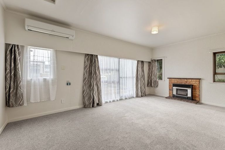 Photo of property in 11 Miami Street, Mangere East, Auckland, 2024