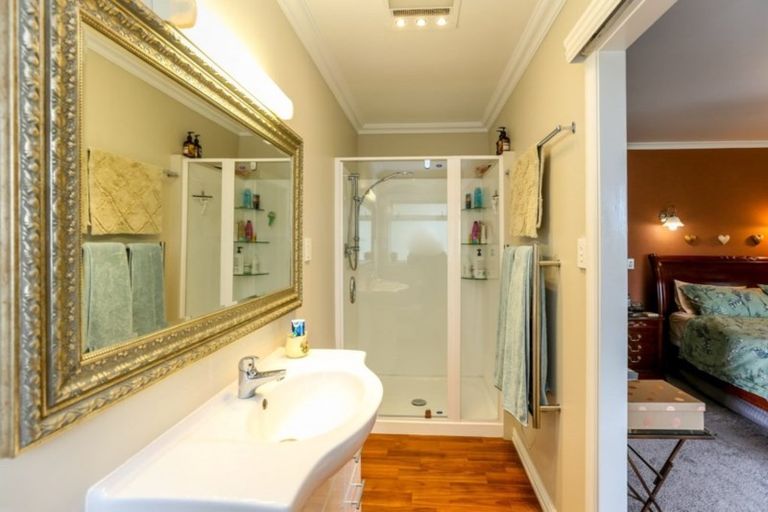 Photo of property in 38 Mcgiven Drive, Ridgewood, New Plymouth, 4371
