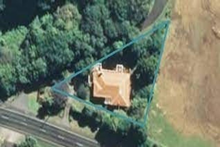 Photo of property in 402 South Road, Hawera, 4674