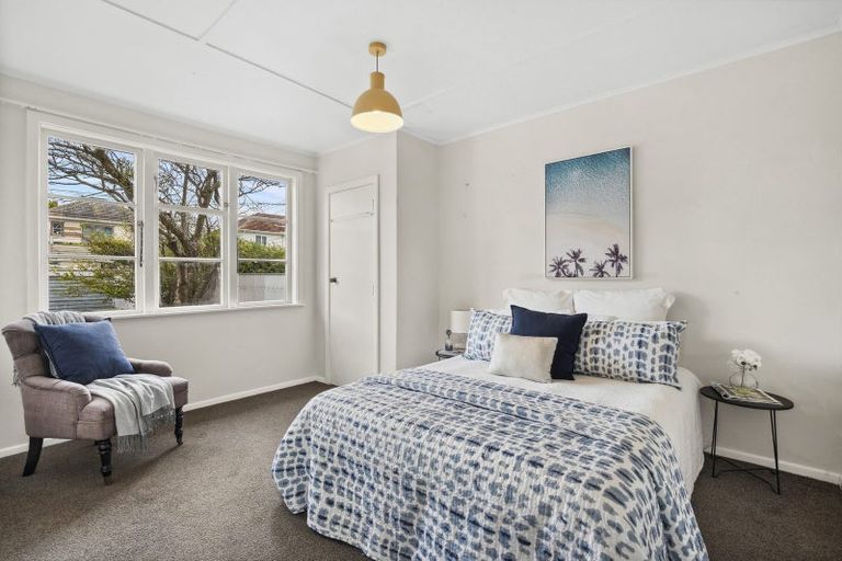 Photo of property in 53 Hewer Crescent, Naenae, Lower Hutt, 5011