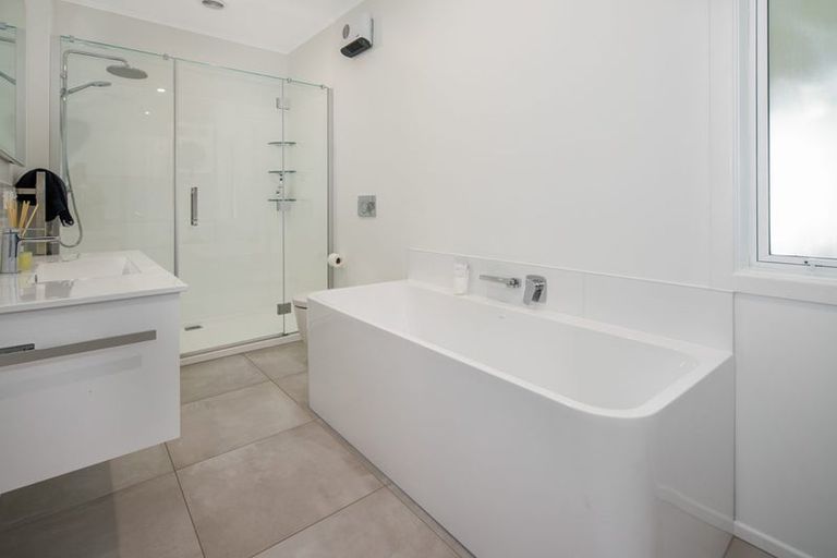 Photo of property in 58a Kainui Road, Hataitai, Wellington, 6021