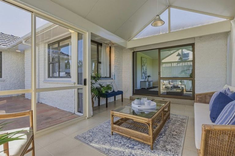 Photo of property in 18 Delph Street, Avonhead, Christchurch, 8042