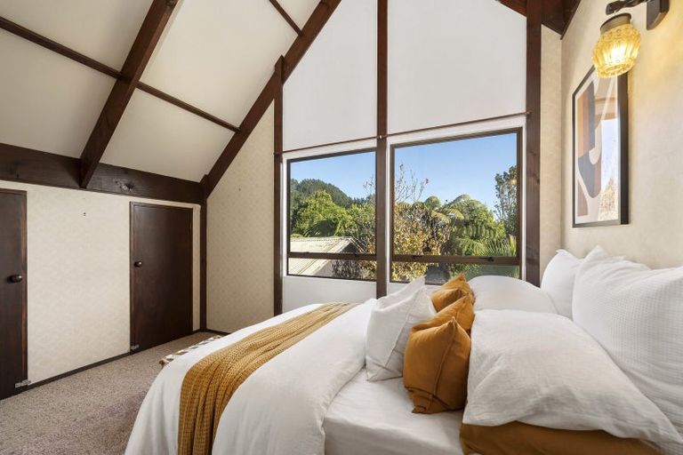 Photo of property in 3 Ridge Road, Lake Okareka, Rotorua, 3076