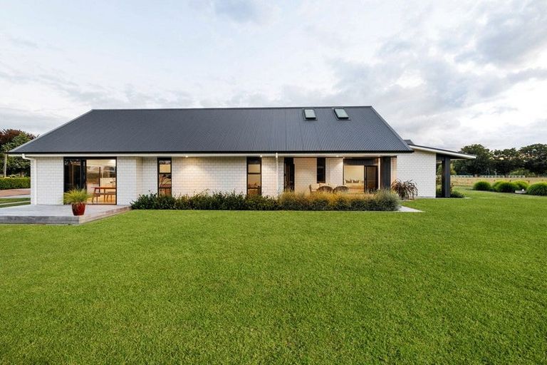 Photo of property in 99 Peake Road, Cambridge, 3493