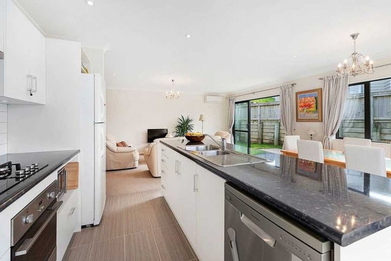 Photo of property in 72 Staithes Drive North, Whitby, Porirua, 5024