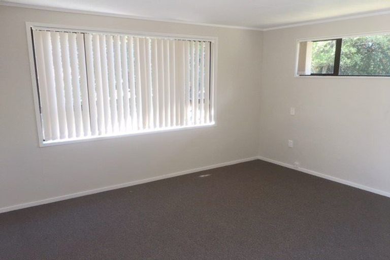 Photo of property in 184a Rathgar Road, Henderson, Auckland, 0610