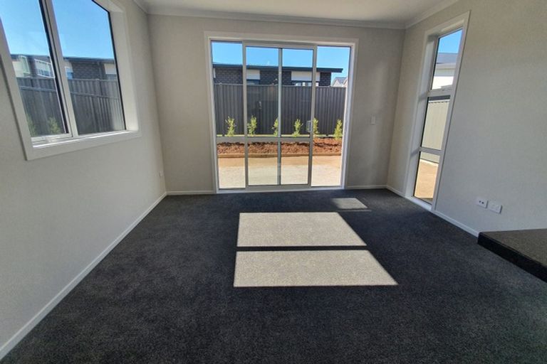 Photo of property in 30 Pateke Drive, Kenepuru, Porirua, 5022