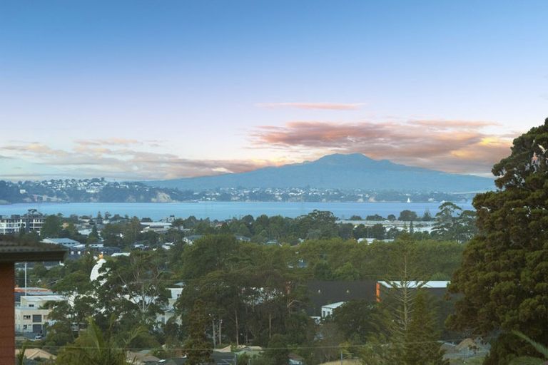 Photo of property in 64 Cirrus Way, Ranui, Auckland, 0612