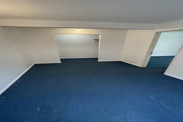 Photo of property in 35 Holiday Road, Stanmore Bay, Whangaparaoa, 0932