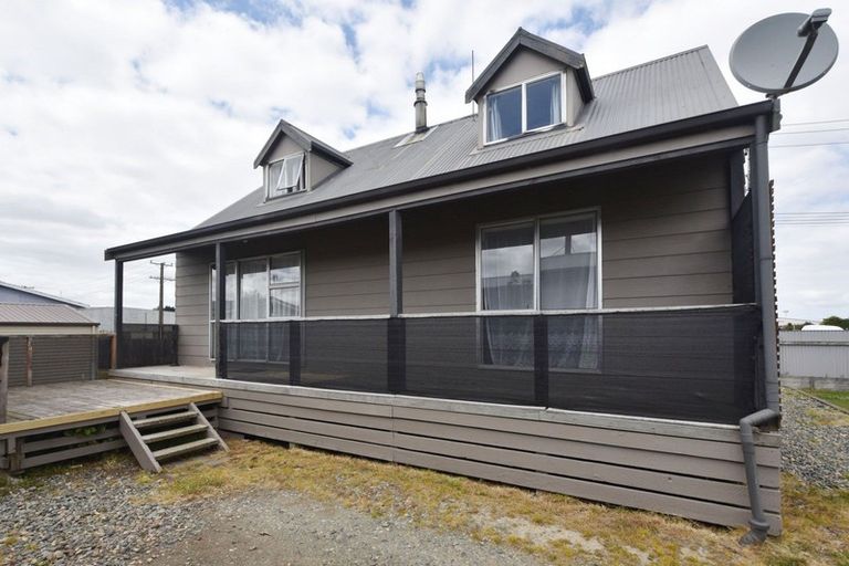Photo of property in 1 O'byrne Street, Waikiwi, Invercargill, 9810