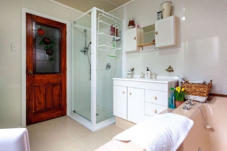 Photo of property in 102 Karaka Road, Thames, 3500