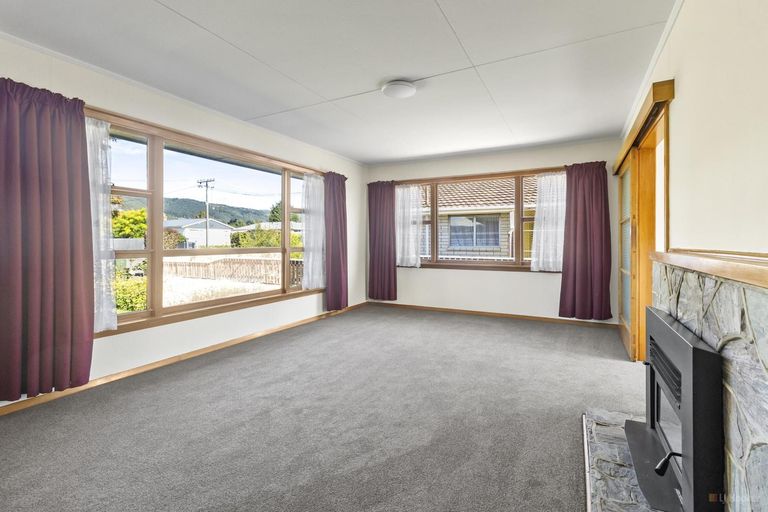 Photo of property in 2 Grace Street, Waimate, 7924