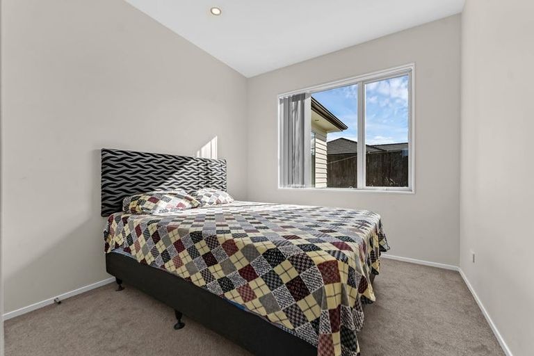 Photo of property in 18 Calder Crescent, Pokeno, 2402