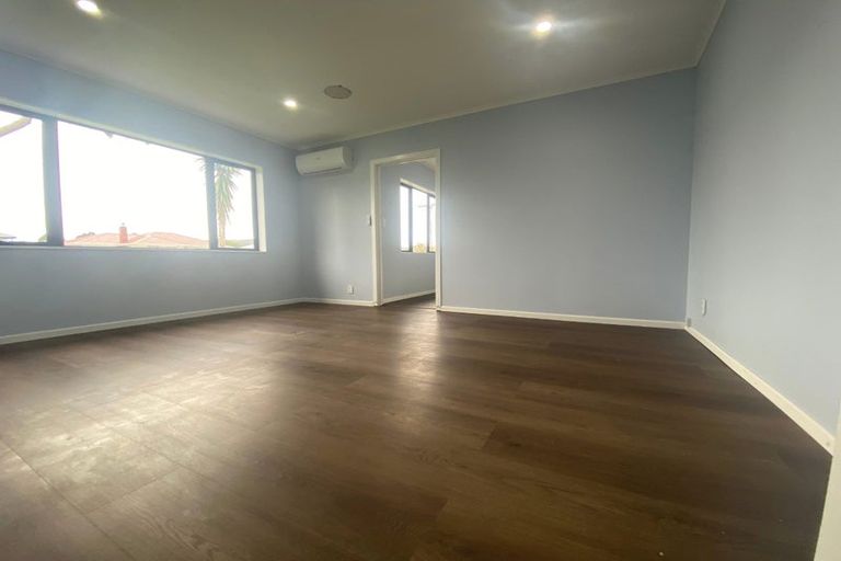 Photo of property in 1/35 Rollerson Street, Papakura, 2110