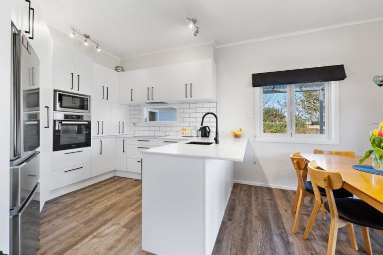 Photo of property in 8 Oriental Street, Welbourn, New Plymouth, 4312