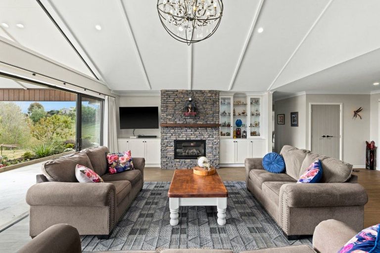 Photo of property in 136 Kopanga Road, Havelock North, 4130