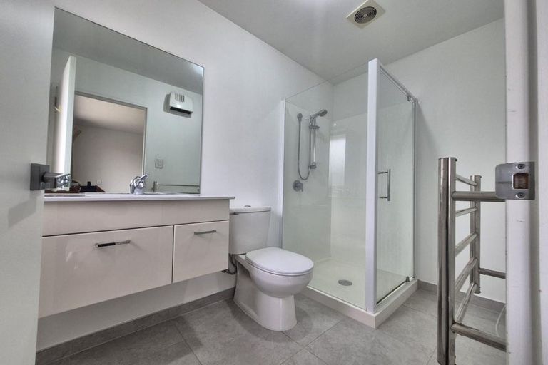 Photo of property in 6 Lloyds Close, Rolleston, 7614