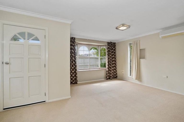 Photo of property in 2/5 Rata Street, Riccarton, Christchurch, 8041