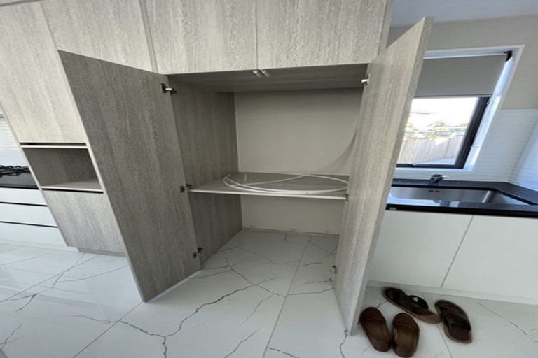 Photo of property in 431 Old Te Atatu Road, Te Atatu Peninsula, Auckland, 0610