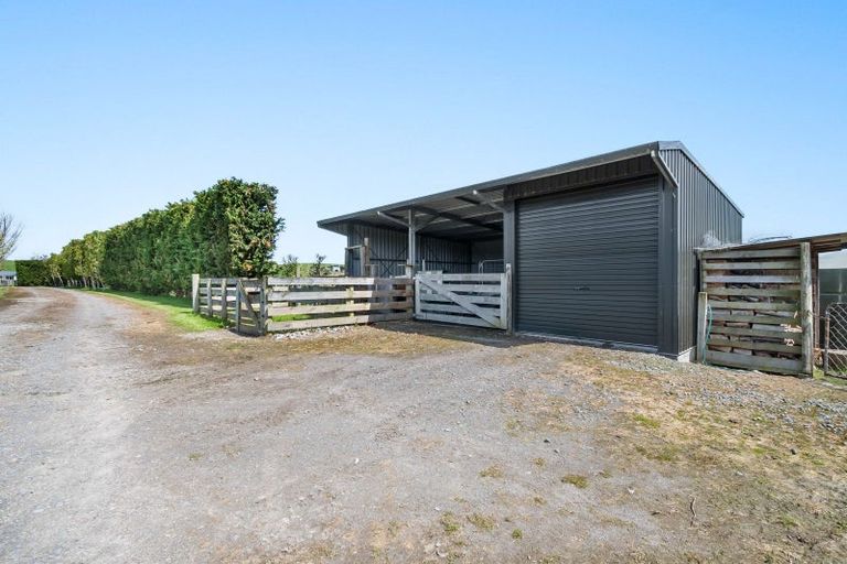 Photo of property in 472 Lees Road, Feilding, 4775