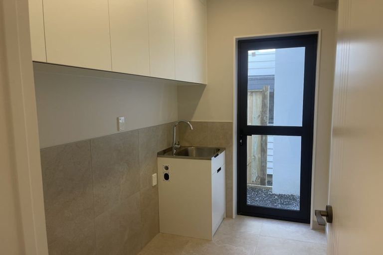 Photo of property in 2 Horsefields Drive, Flat Bush, Auckland, 2019