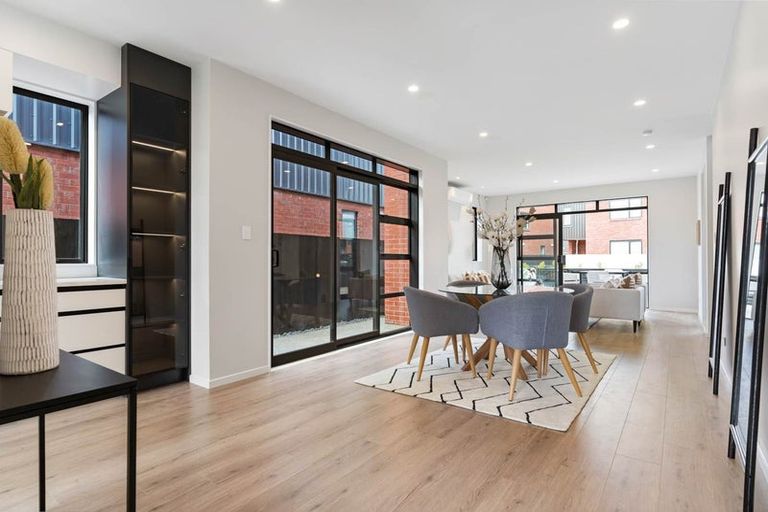 Photo of property in 19 Sioux Road, Hobsonville, Auckland, 0616