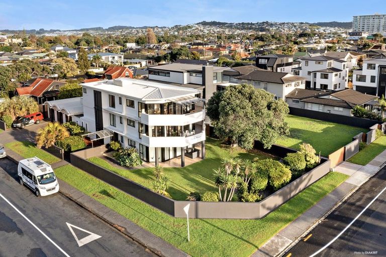 Photo of property in 1/248 Hibiscus Coast Highway, Orewa, 0931