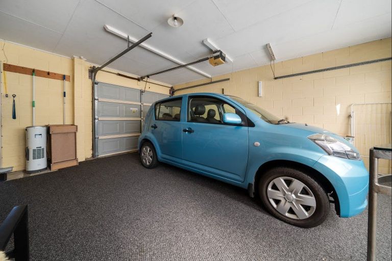 Photo of property in 19 Bronte Place, Whalers Gate, New Plymouth, 4310