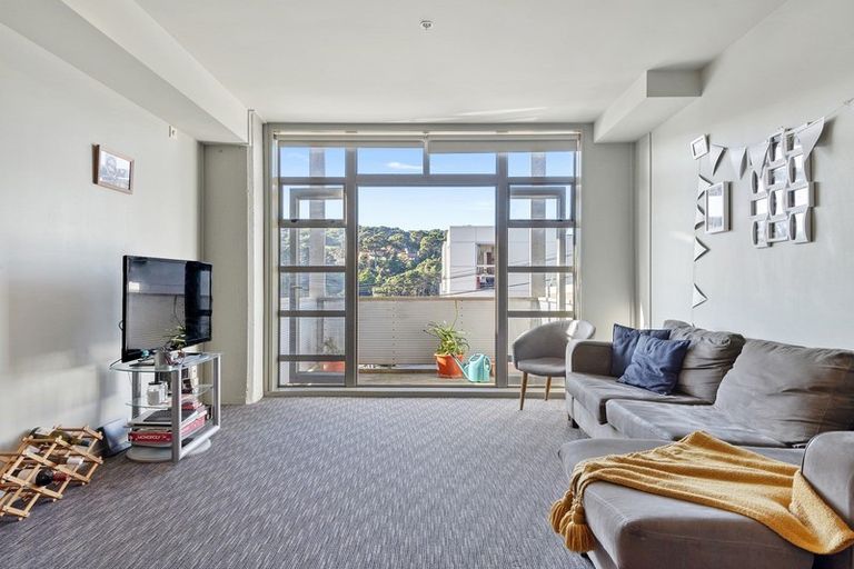 Photo of property in Vespa Apartments, 201/20 Hanson Street, Mount Cook, Wellington, 6021