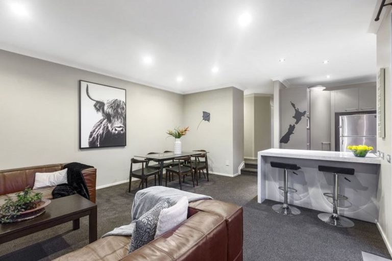 Photo of property in 240 Schnapper Rock Road, Schnapper Rock, Auckland, 0632