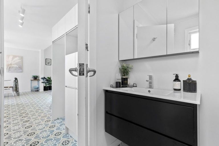 Photo of property in 20 Emmett Street, Newtown, Wellington, 6021