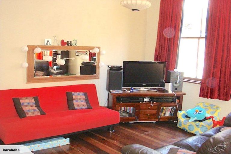 Photo of property in 44 Rolleston Street, Mount Cook, Wellington, 6021