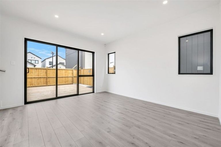 Photo of property in 55 Kairakau Street, Papakura, 2110