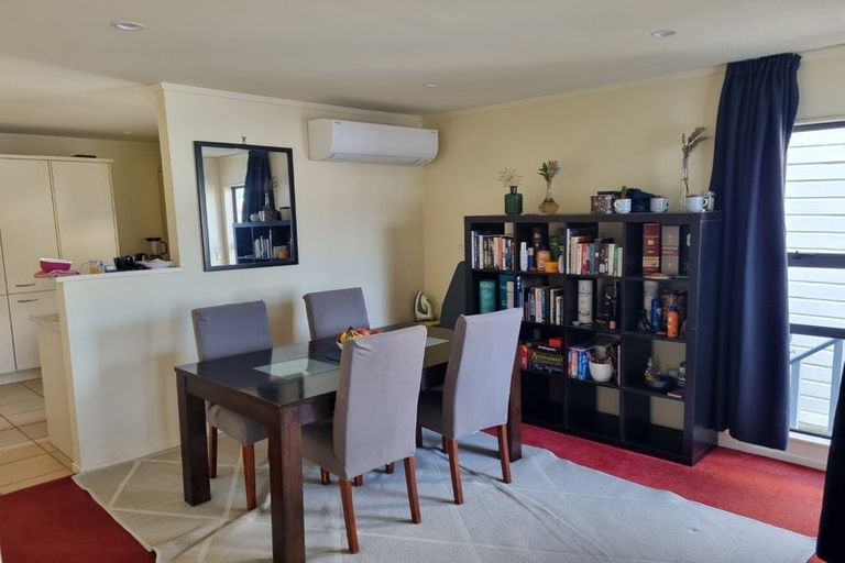 Photo of property in 10/88u Brougham Street, Mount Victoria, Wellington, 6011